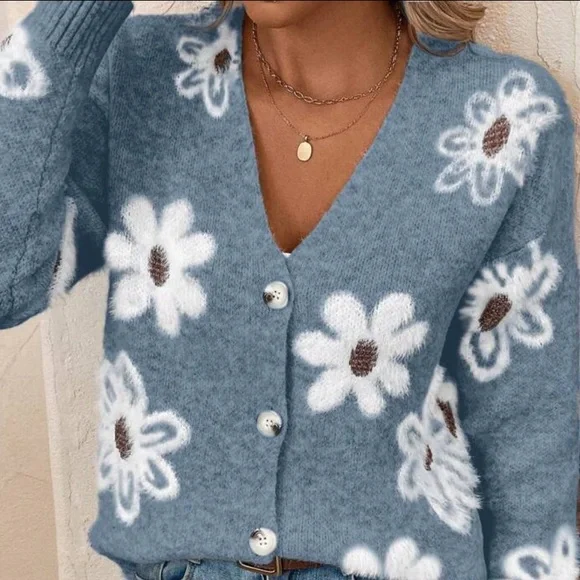 New V neck button down floral cardigan sweater - Picture 1 of 6